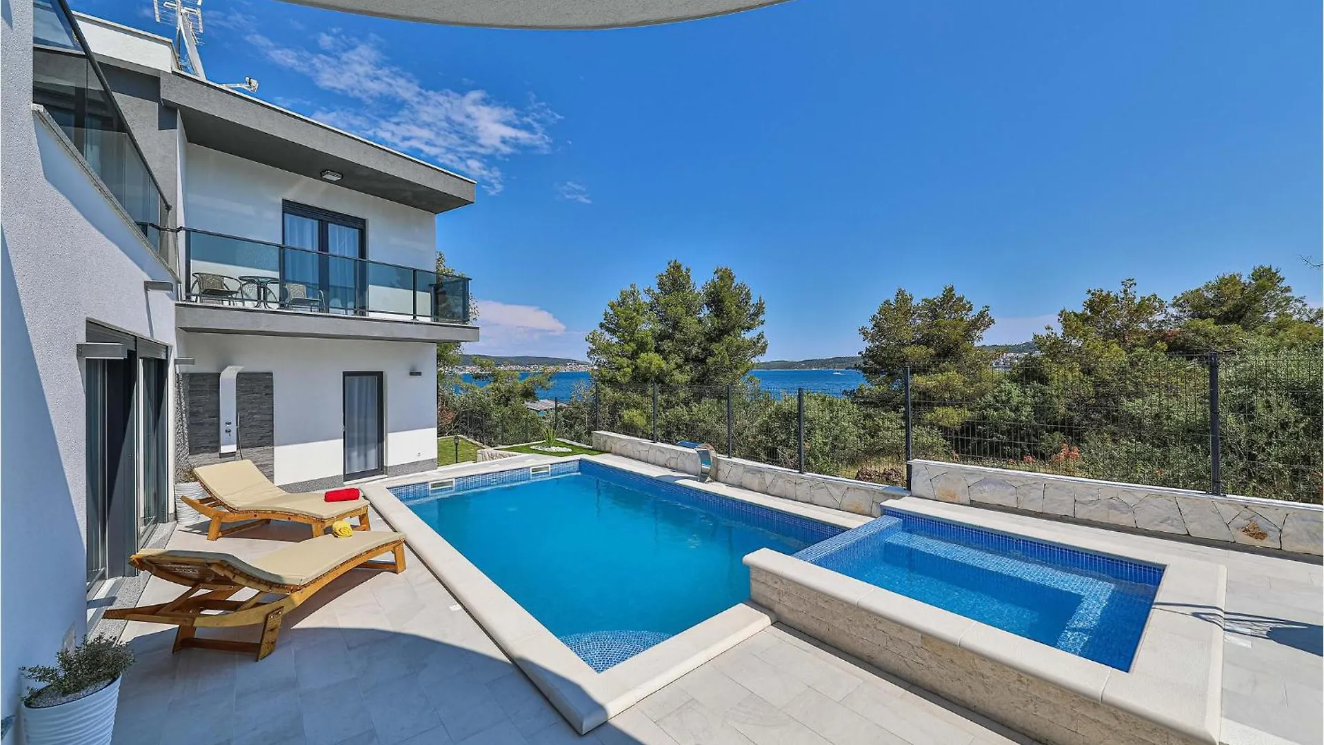Holiday home Amazing Home In Seget Donji With Jacuzzi Trogir Croatia