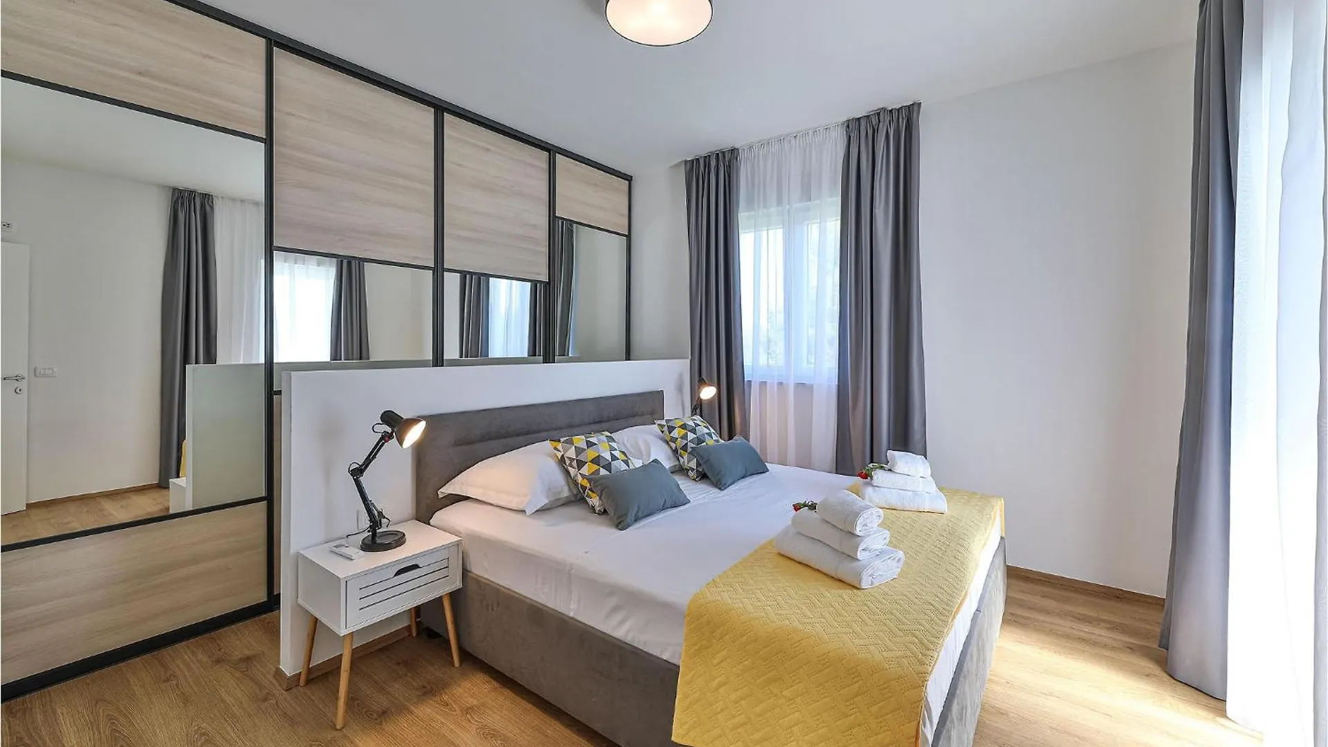 Amazing Home In Seget Donji With Jacuzzi Trogir Croatia