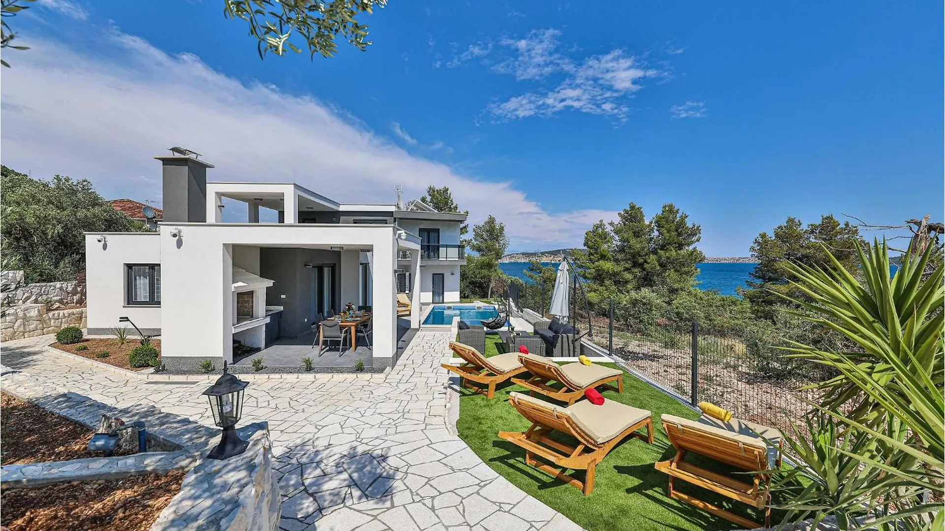 Amazing Home In Seget Donji With Jacuzzi Trogir 0*,  Croatia